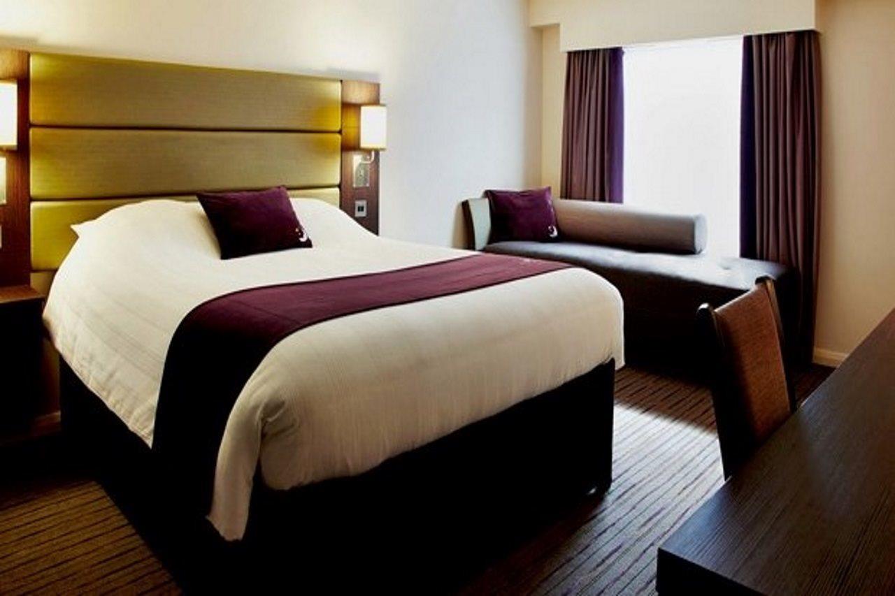 Premier Inn Poole Centre المظهر الخارجي الصورة